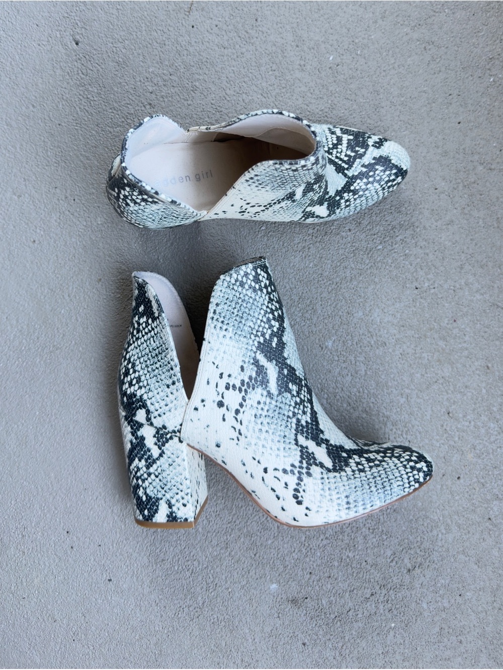 Steve Madden White and Black Snake-Print Pointed Ankle Booties